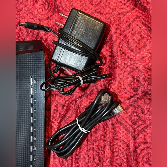 NETGEAR Nighthawk Smart Wi-Fi Router, R6700 - AC1750 - Picture 15 of 15